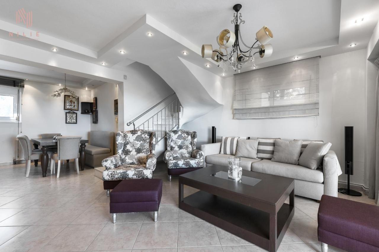 Breathtaking Villa, Nilie Hospitality Mgmt Посиди Экстерьер фото